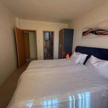 Lovely 2 Bedroom 2 Bath With View And A Pool St Konstantin And Elena * Saints Constantine and Helena