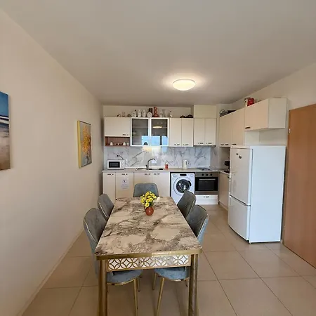 Apartment Lovely 2 Bedroom 2 Bath With View And A Pool St Konstantin And Elena
